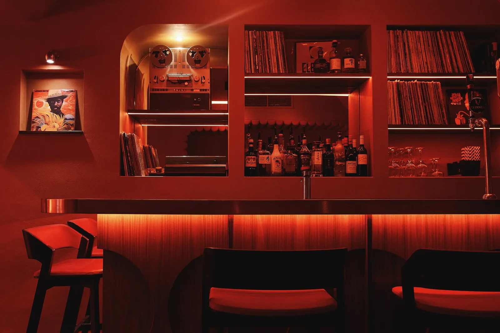 SUONO listening bar